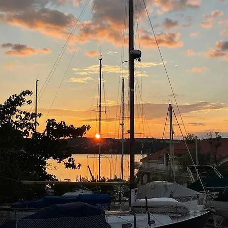 아파트 In - Insel Krk 49859 *